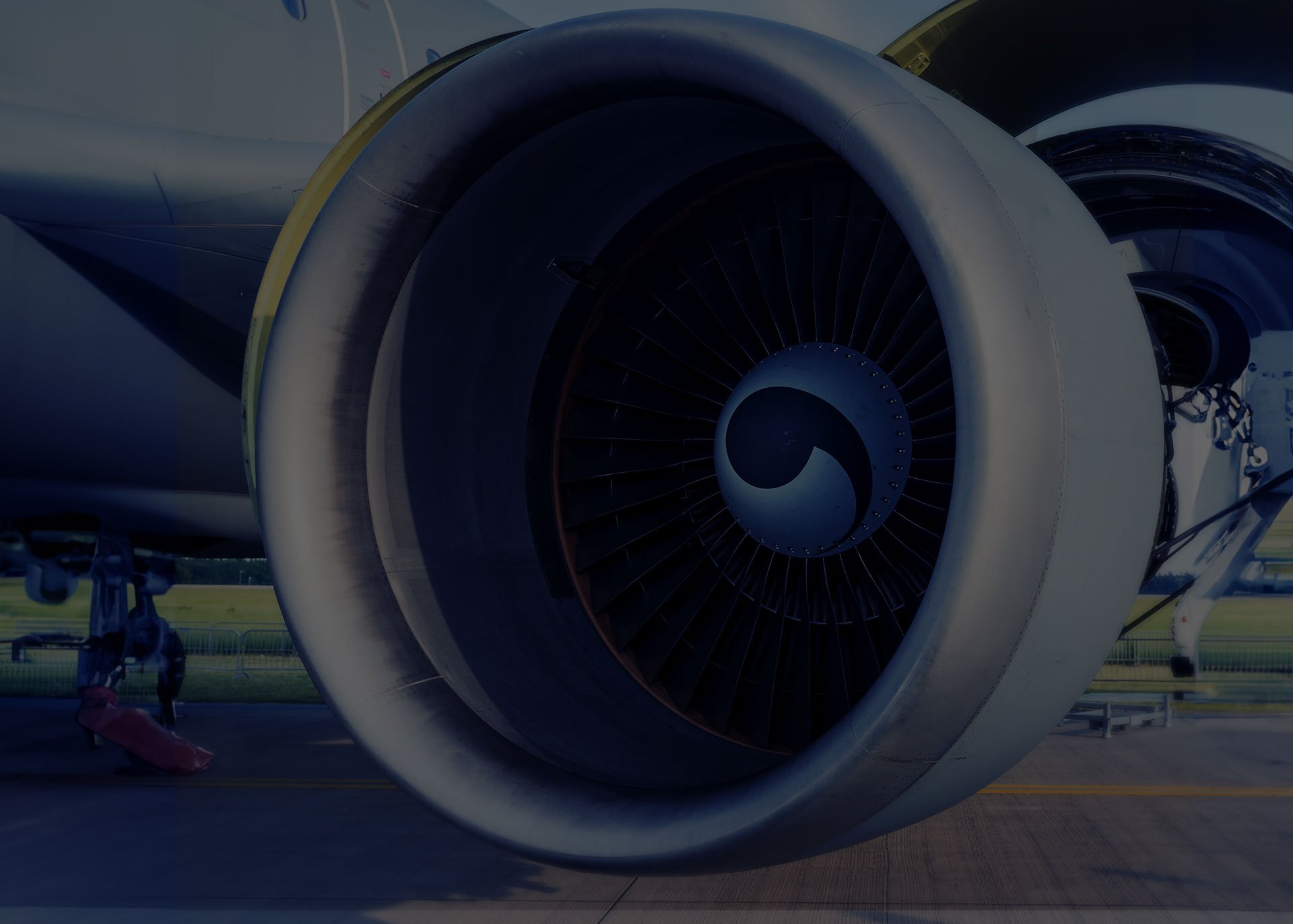 CF6_Engine_Cropped_darkened